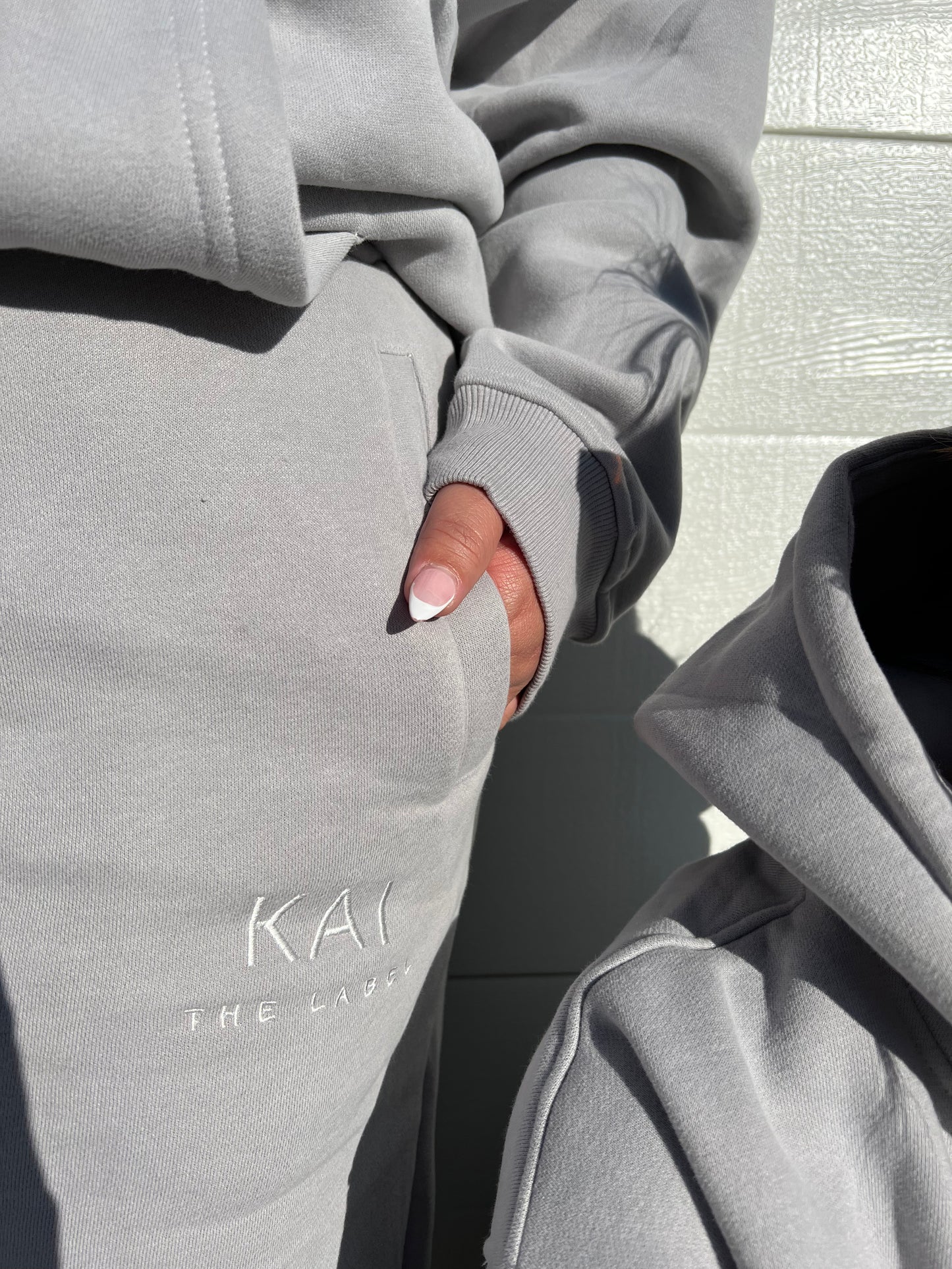 The Essential Sweatshirt - Light Grey